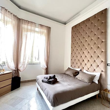 Aristocasa B&B Luxury Rooms ปาแลร์โม ภายนอก รูปภาพ