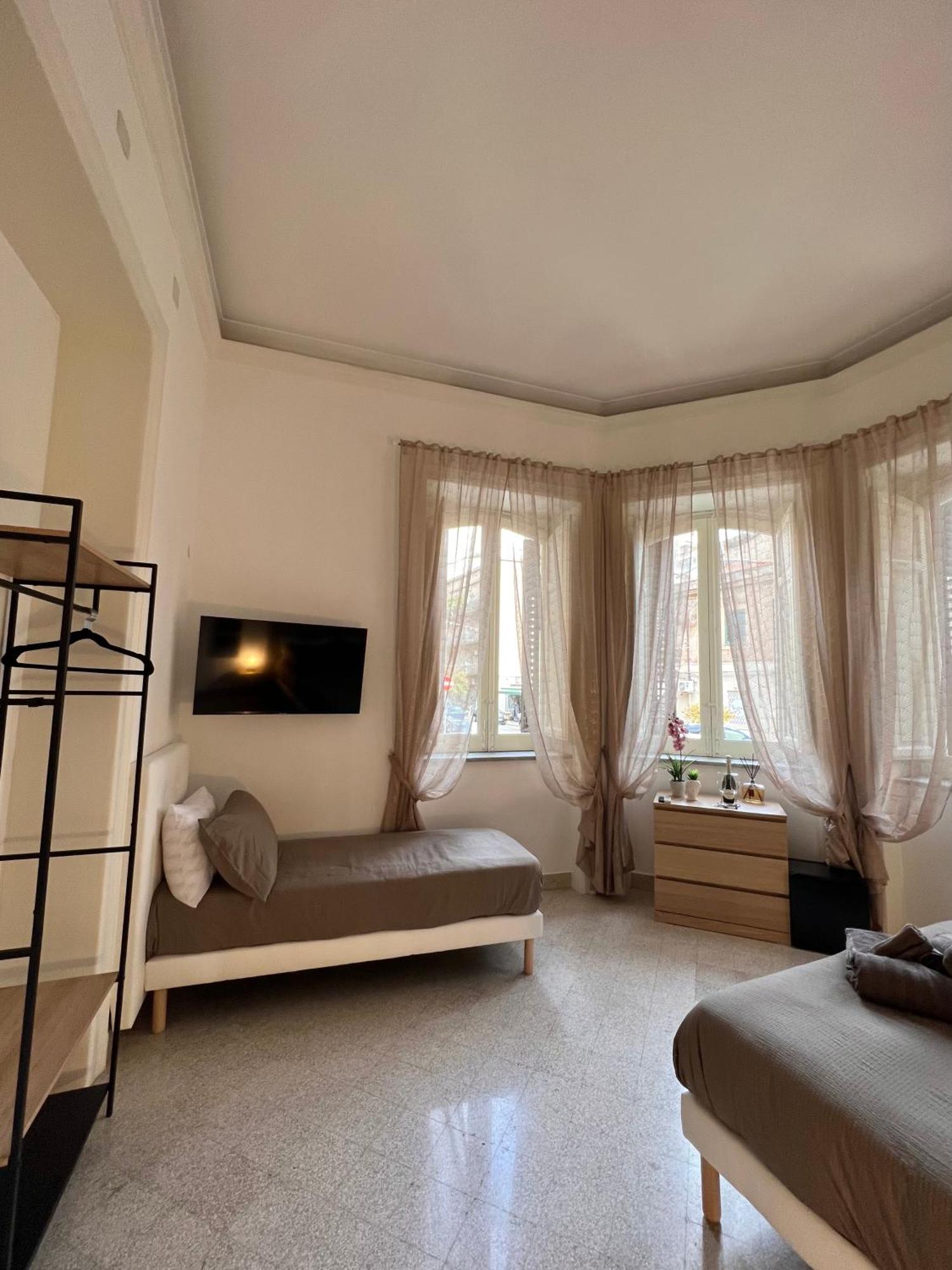 Aristocasa B&B Luxury Rooms ปาแลร์โม ภายนอก รูปภาพ