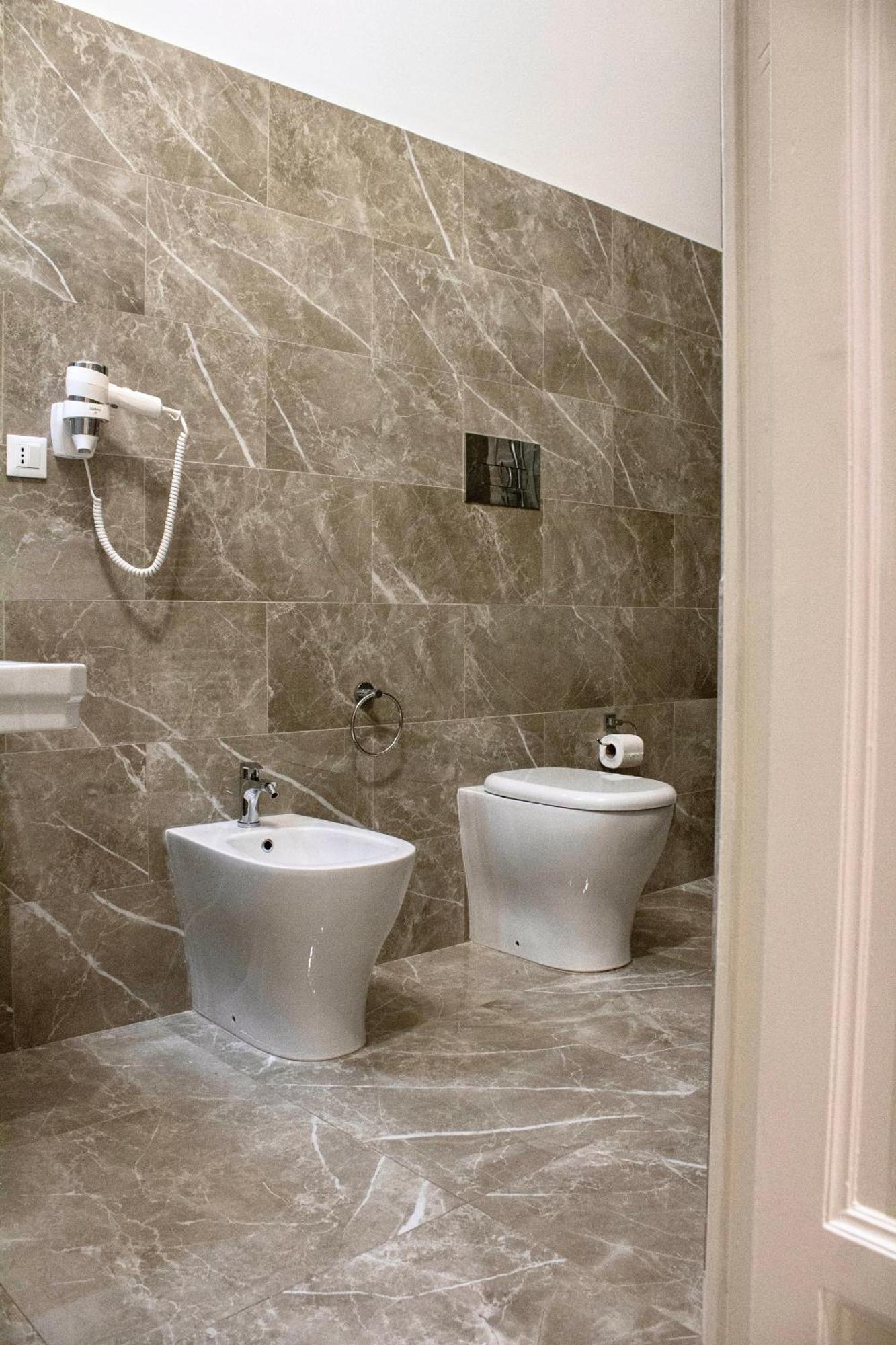 Aristocasa B&B Luxury Rooms ปาแลร์โม ภายนอก รูปภาพ