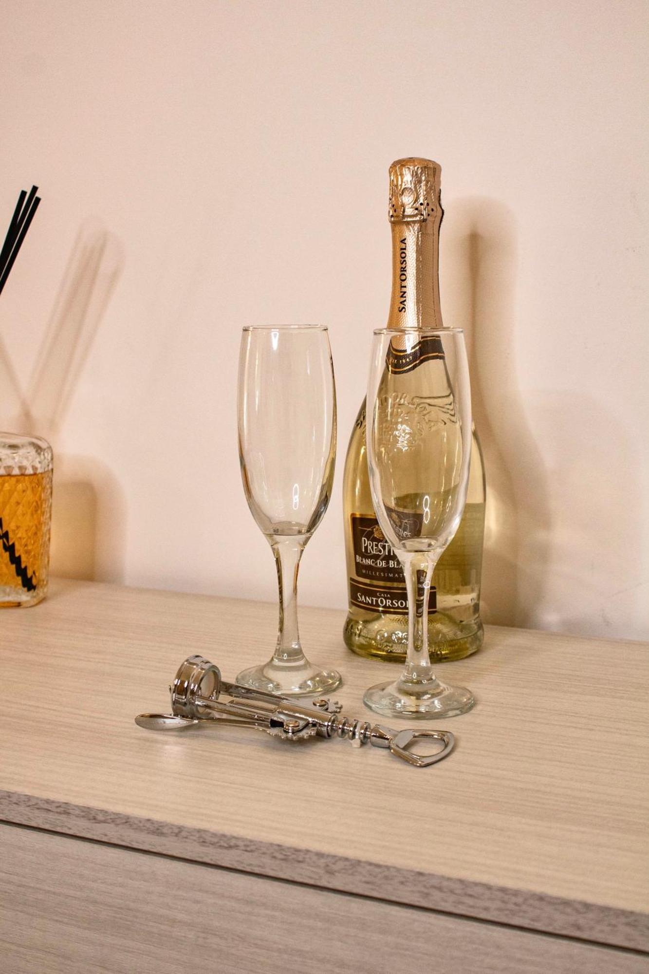 Aristocasa B&B Luxury Rooms ปาแลร์โม ภายนอก รูปภาพ