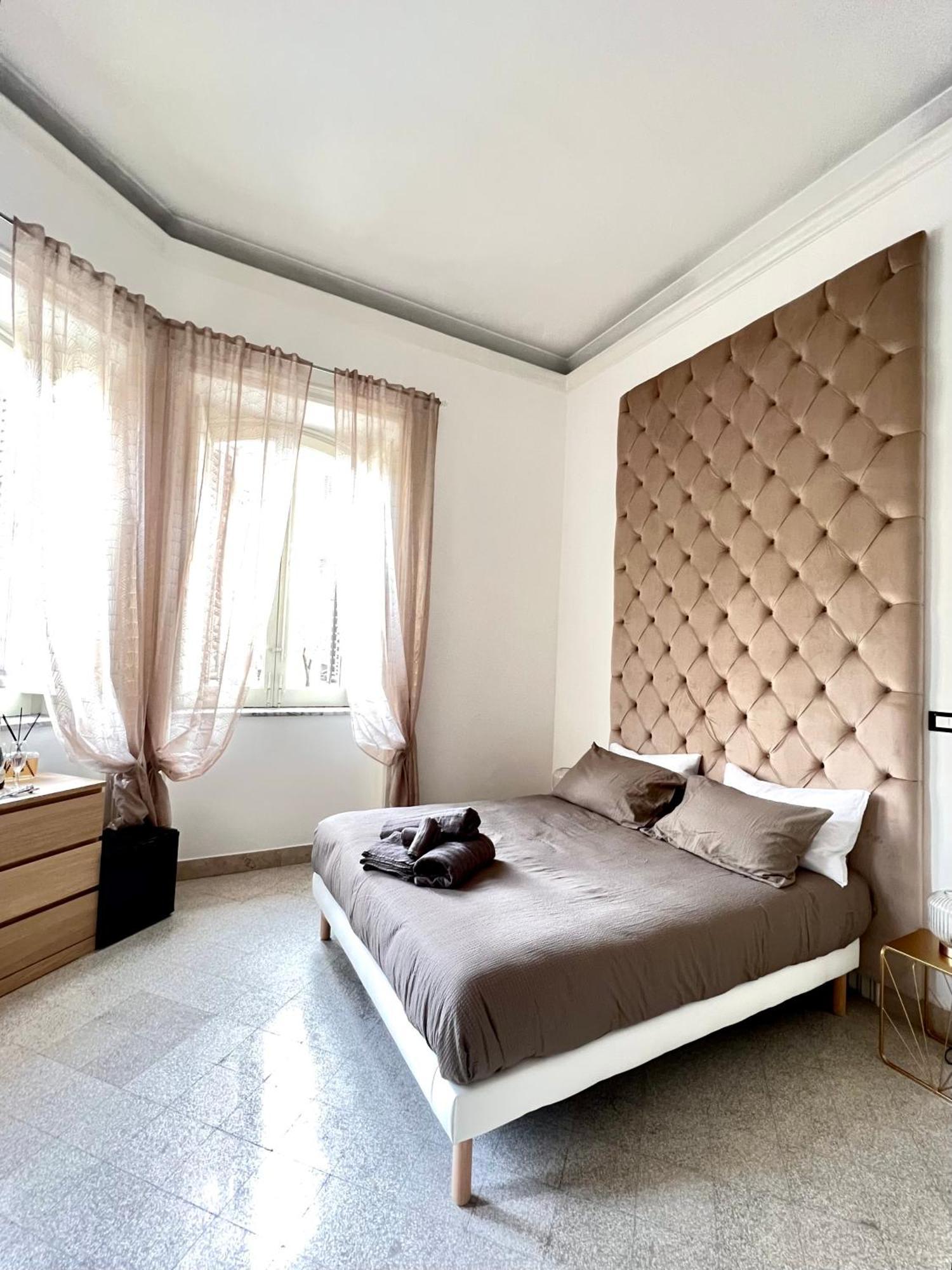 Aristocasa B&B Luxury Rooms ปาแลร์โม ภายนอก รูปภาพ