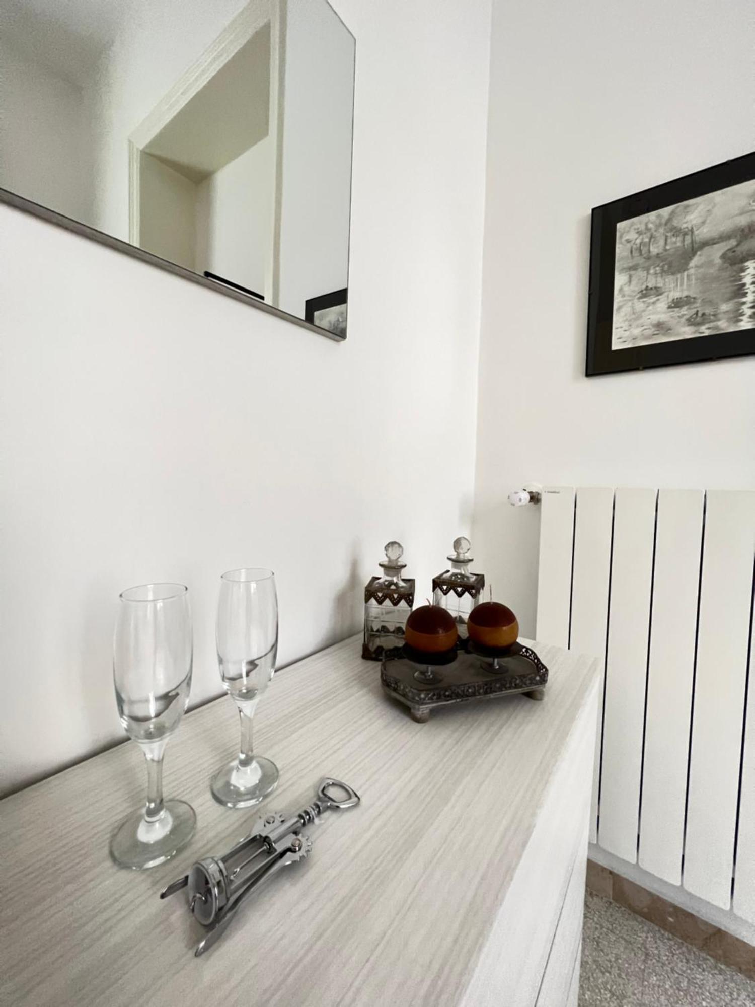 Aristocasa B&B Luxury Rooms ปาแลร์โม ภายนอก รูปภาพ